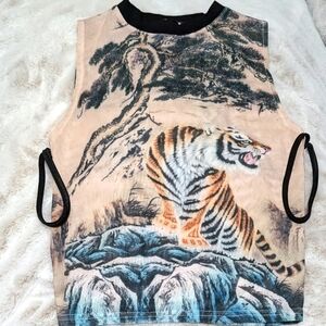 Mesh top tiger